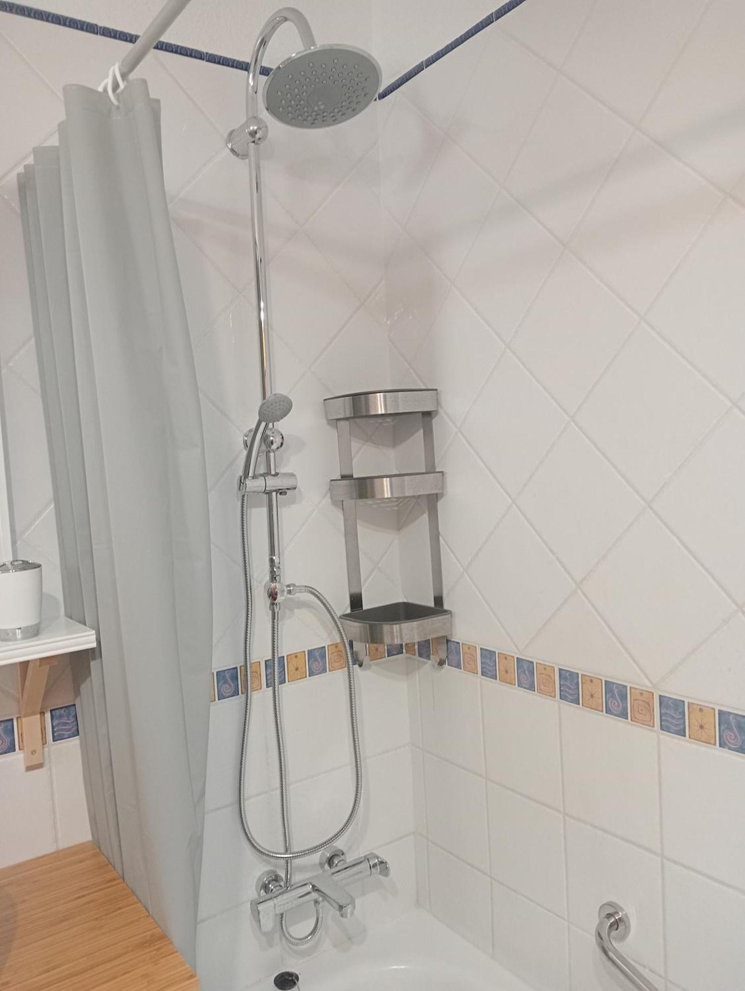 Greatly Located Apartment With Heated Pool, Los Cristianos Los Cristianos  Exterior foto